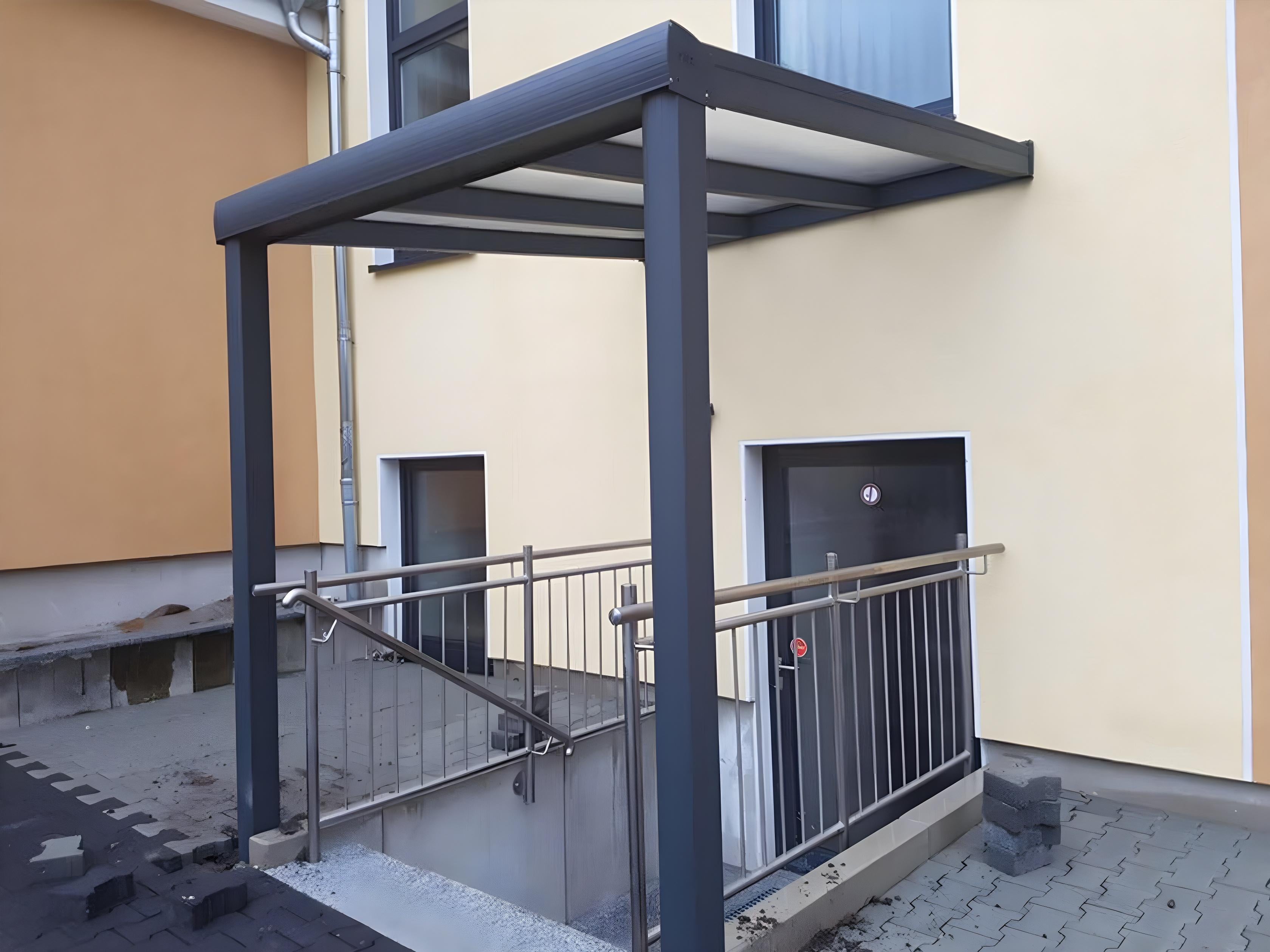 Alu Vordach Haustür